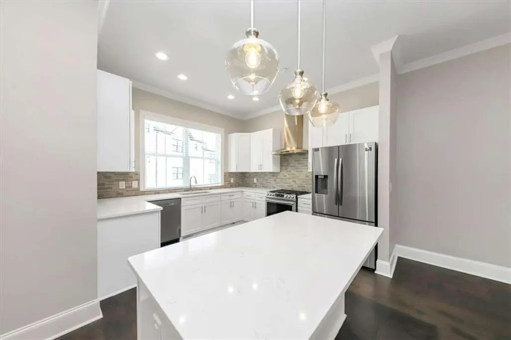 8017 Linfield Way, Sandy Springs, Georgia 30350, 3 Bedrooms Bedrooms, ,3 BathroomsBathrooms,Residential,Sold,8017 Linfield Way,7487112