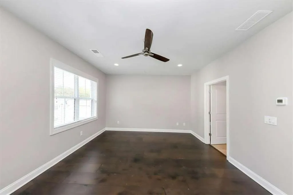 8017 Linfield Way, Sandy Springs, Georgia 30350, 3 Bedrooms Bedrooms, ,3 BathroomsBathrooms,Residential,Sold,8017 Linfield Way,7487112