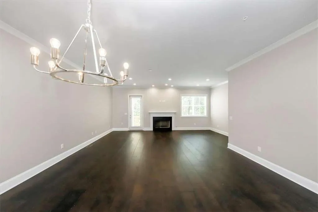 8017 Linfield Way, Sandy Springs, Georgia 30350, 3 Bedrooms Bedrooms, ,3 BathroomsBathrooms,Residential,Sold,8017 Linfield Way,7487112
