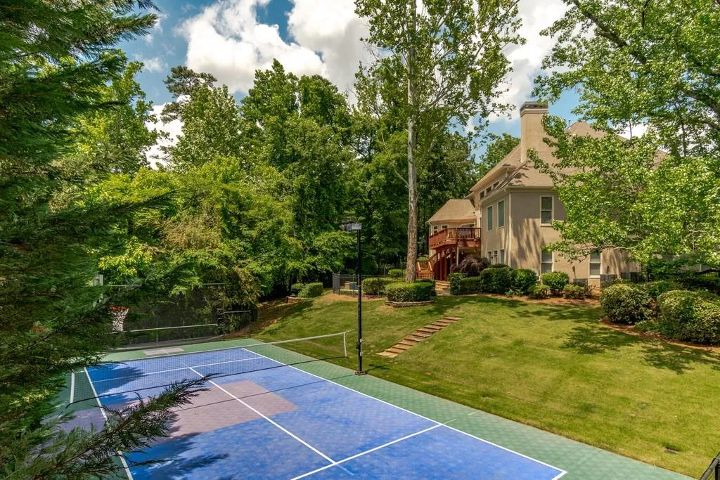 110 Dunwoody Creek Court, Sandy Springs, Georgia 30350, 5 Bedrooms Bedrooms, ,5 BathroomsBathrooms,Residential,Sold,110 Dunwoody Creek Court,6682366