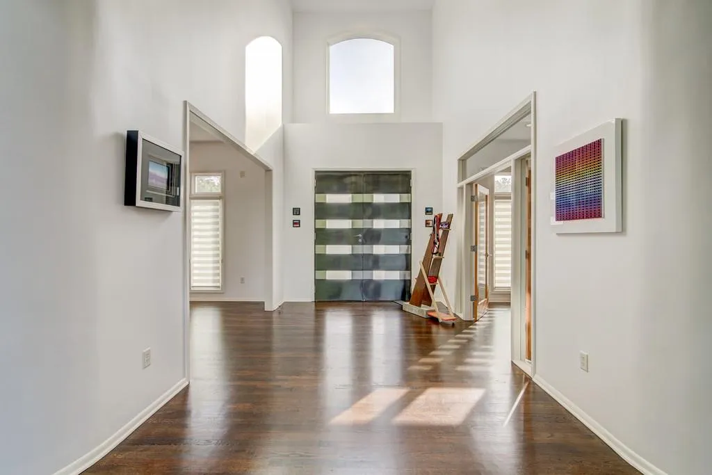 110 Dunwoody Creek Court, Sandy Springs, Georgia 30350, 5 Bedrooms Bedrooms, ,5 BathroomsBathrooms,Residential,Sold,110 Dunwoody Creek Court,6682366