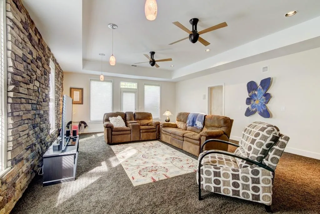 110 Dunwoody Creek Court, Sandy Springs, Georgia 30350, 5 Bedrooms Bedrooms, ,5 BathroomsBathrooms,Residential,Sold,110 Dunwoody Creek Court,6682366