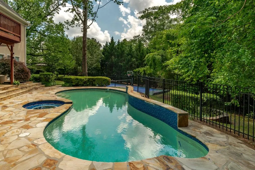 110 Dunwoody Creek Court, Sandy Springs, Georgia 30350, 5 Bedrooms Bedrooms, ,5 BathroomsBathrooms,Residential,Sold,110 Dunwoody Creek Court,6682366