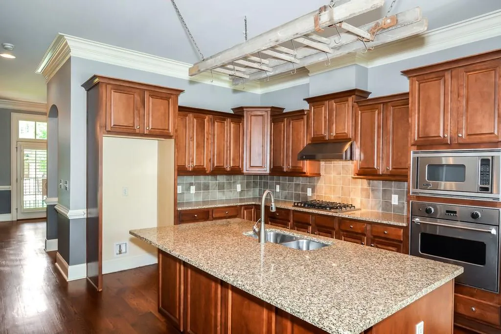 815 Creekgarden Court, Atlanta, Georgia 30339, 4 Bedrooms Bedrooms, ,4 BathroomsBathrooms,Residential,Sold,815 Creekgarden Court,6023104