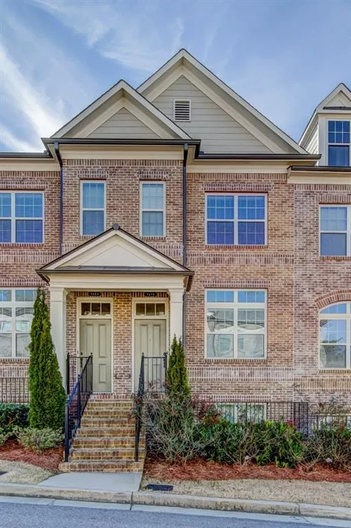 7475 Highland Bluff, Sandy Springs, Georgia 30328, 3 Bedrooms Bedrooms, ,3 BathroomsBathrooms,Residential,Sold,7475 Highland Bluff,6118938