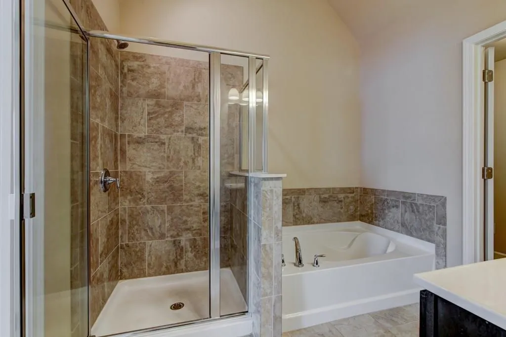 7475 Highland Bluff, Sandy Springs, Georgia 30328, 3 Bedrooms Bedrooms, ,3 BathroomsBathrooms,Residential,Sold,7475 Highland Bluff,6118938