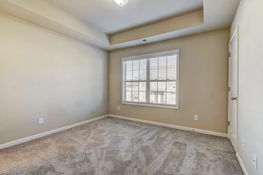 7475 Highland Bluff, Sandy Springs, Georgia 30328, 3 Bedrooms Bedrooms, ,3 BathroomsBathrooms,Residential,Sold,7475 Highland Bluff,6118938