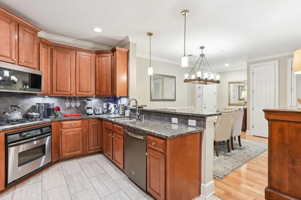 4805 Ivy Ridge Drive Unit 204, Atlanta, Georgia 30339, 2 Bedrooms Bedrooms, ,2 BathroomsBathrooms,Residential,For Sale,4805 Ivy Ridge Drive Unit 204,7633107