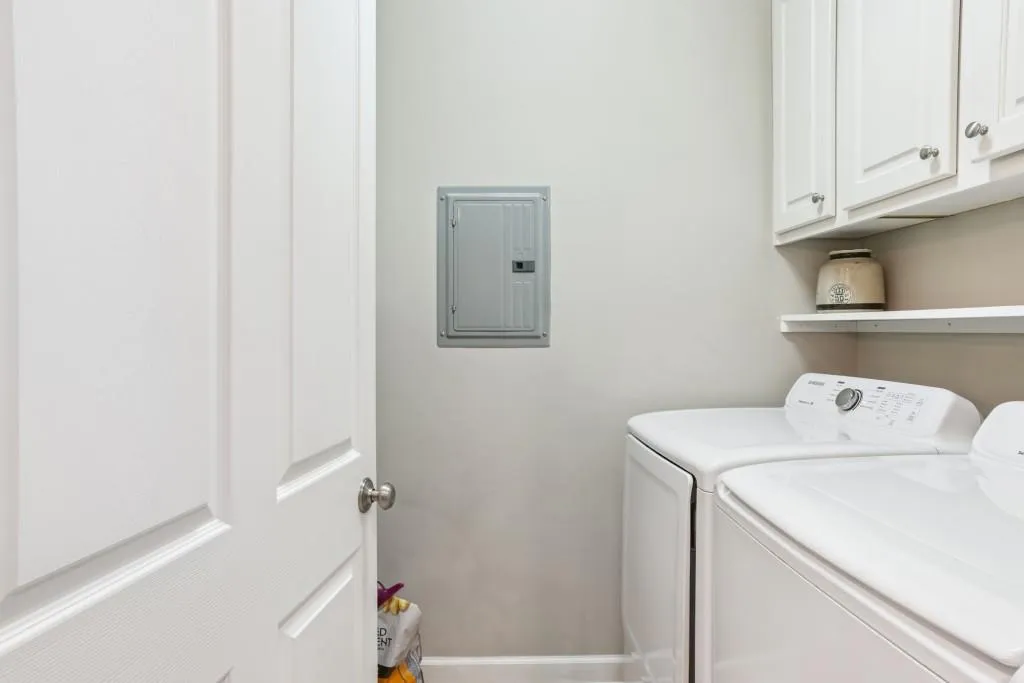 4805 Ivy Ridge Drive Unit 204, Atlanta, Georgia 30339, 2 Bedrooms Bedrooms, ,2 BathroomsBathrooms,Residential,For Sale,4805 Ivy Ridge Drive Unit 204,7633107