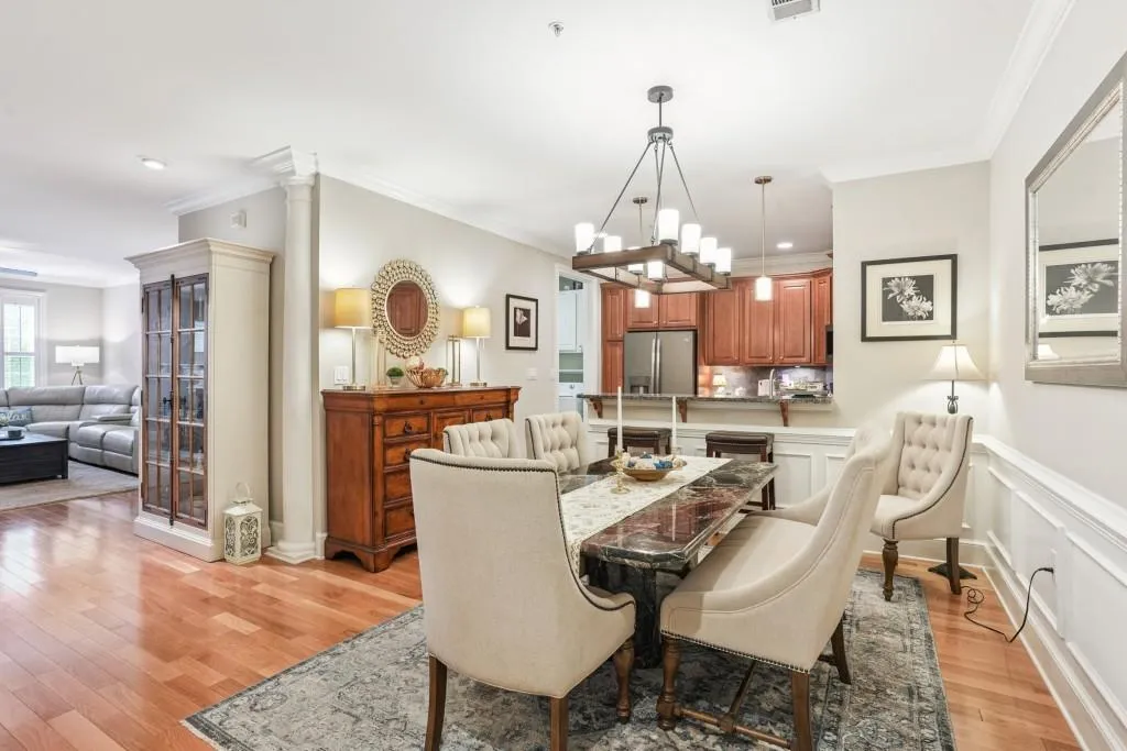4805 Ivy Ridge Drive Unit 204, Atlanta, Georgia 30339, 2 Bedrooms Bedrooms, ,2 BathroomsBathrooms,Residential,For Sale,4805 Ivy Ridge Drive Unit 204,7633107