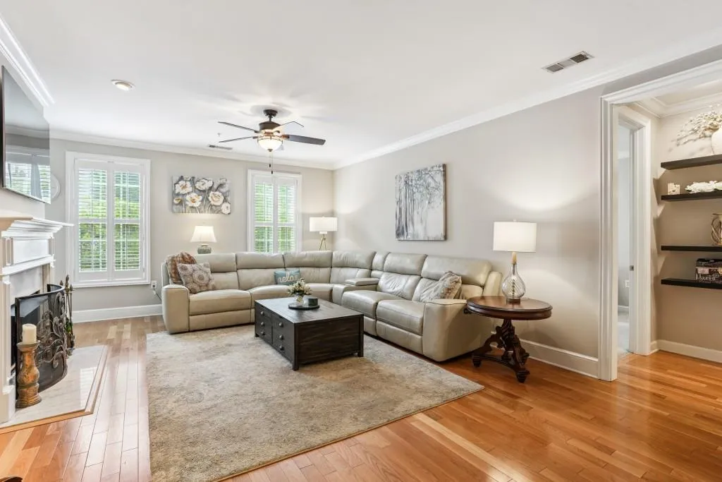 4805 Ivy Ridge Drive Unit 204, Atlanta, Georgia 30339, 2 Bedrooms Bedrooms, ,2 BathroomsBathrooms,Residential,For Sale,4805 Ivy Ridge Drive Unit 204,7633107