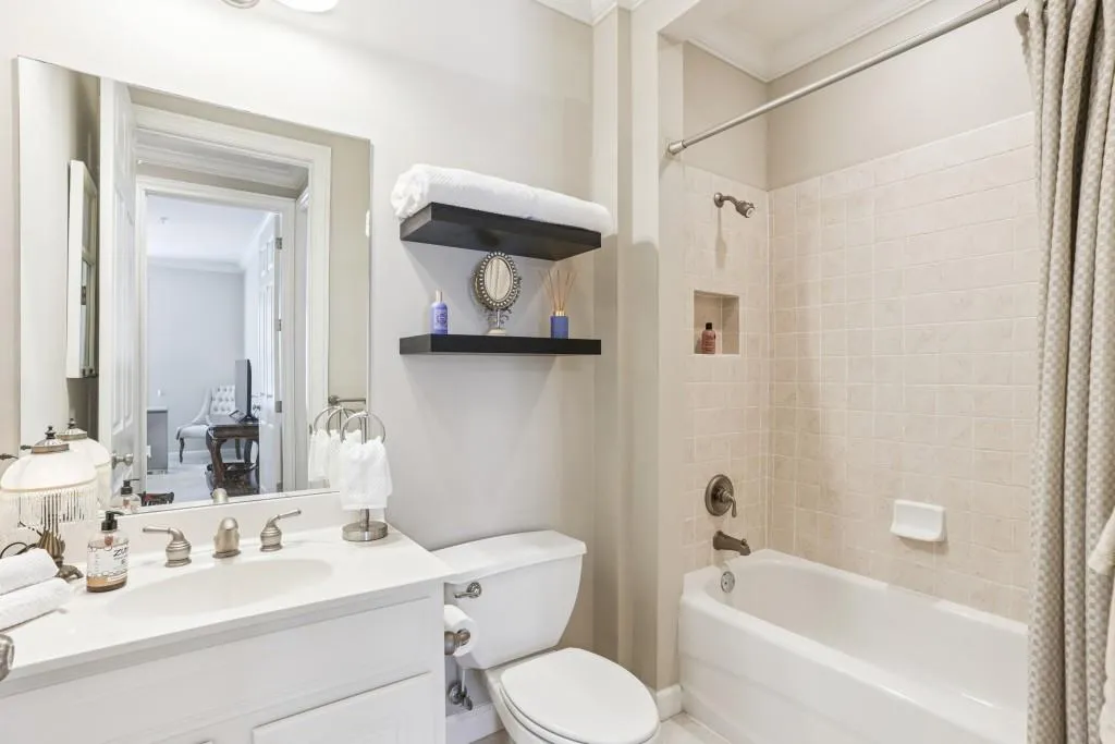 4805 Ivy Ridge Drive Unit 204, Atlanta, Georgia 30339, 2 Bedrooms Bedrooms, ,2 BathroomsBathrooms,Residential,For Sale,4805 Ivy Ridge Drive Unit 204,7633107
