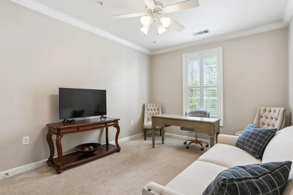 4805 Ivy Ridge Drive Unit 204, Atlanta, Georgia 30339, 2 Bedrooms Bedrooms, ,2 BathroomsBathrooms,Residential,For Sale,4805 Ivy Ridge Drive Unit 204,7633107