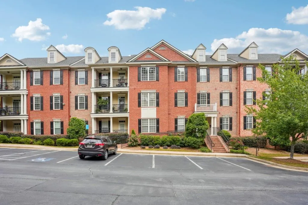 4805 Ivy Ridge Drive Unit 204, Atlanta, Georgia 30339, 2 Bedrooms Bedrooms, ,2 BathroomsBathrooms,Residential,For Sale,4805 Ivy Ridge Drive Unit 204,7633107