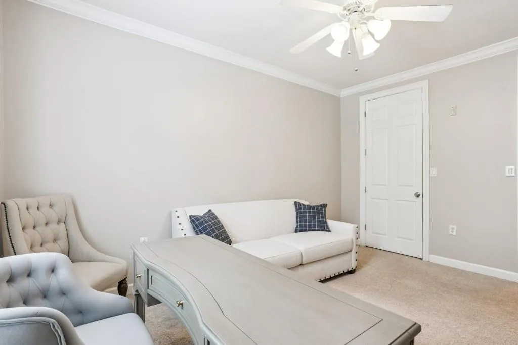 4805 Ivy Ridge Drive Unit 204, Atlanta, Georgia 30339, 2 Bedrooms Bedrooms, ,2 BathroomsBathrooms,Residential,For Sale,4805 Ivy Ridge Drive Unit 204,7633107