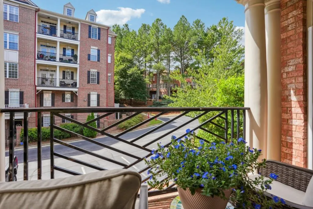 4805 Ivy Ridge Drive Unit 204, Atlanta, Georgia 30339, 2 Bedrooms Bedrooms, ,2 BathroomsBathrooms,Residential,For Sale,4805 Ivy Ridge Drive Unit 204,7633107