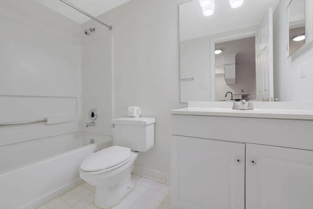 795 Hammond Drive Unit #1810, Sandy Springs, Georgia 30328, 1 Bedroom Bedrooms, ,1 BathroomBathrooms,Residential,Sold,795 Hammond Drive Unit #1810,7349572