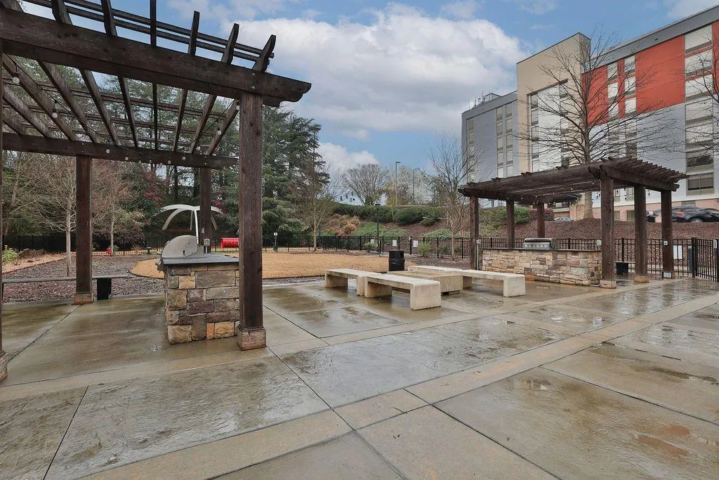 795 Hammond Drive Unit #1810, Sandy Springs, Georgia 30328, 1 Bedroom Bedrooms, ,1 BathroomBathrooms,Residential,Sold,795 Hammond Drive Unit #1810,7349572