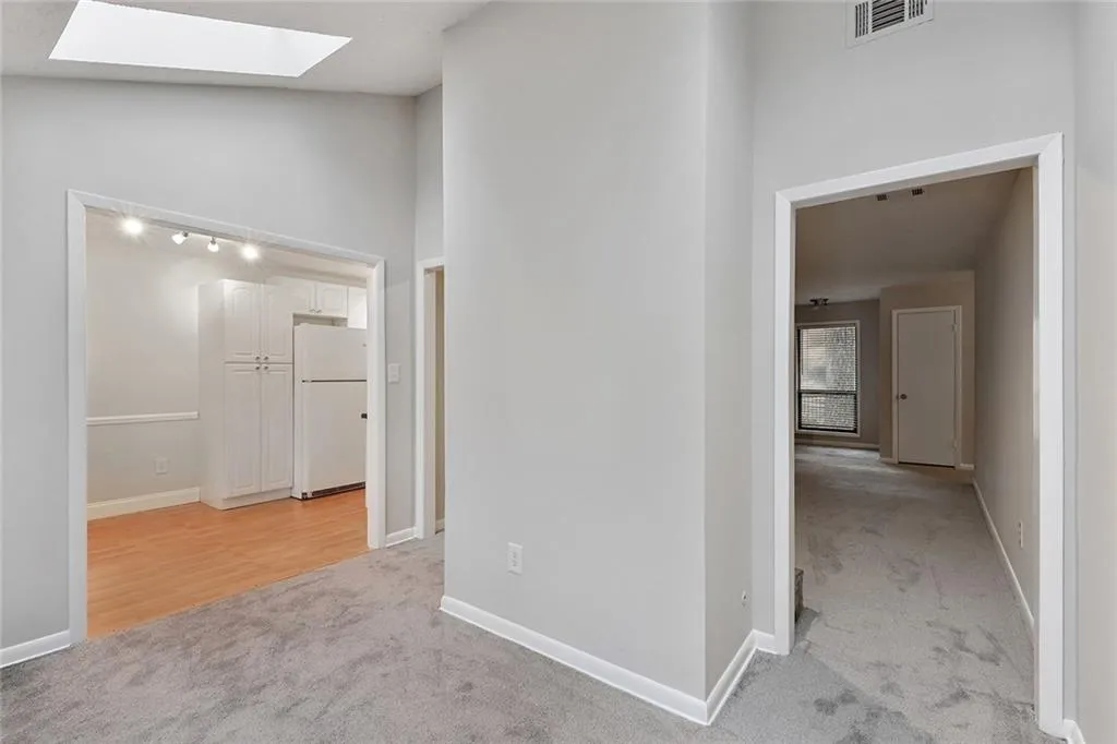 8740 Roswell Road Unit 4c, Sandy Springs, Georgia 30350, 2 Bedrooms Bedrooms, ,2 BathroomsBathrooms,Residential,Sold,8740 Roswell Road Unit 4c,6998585