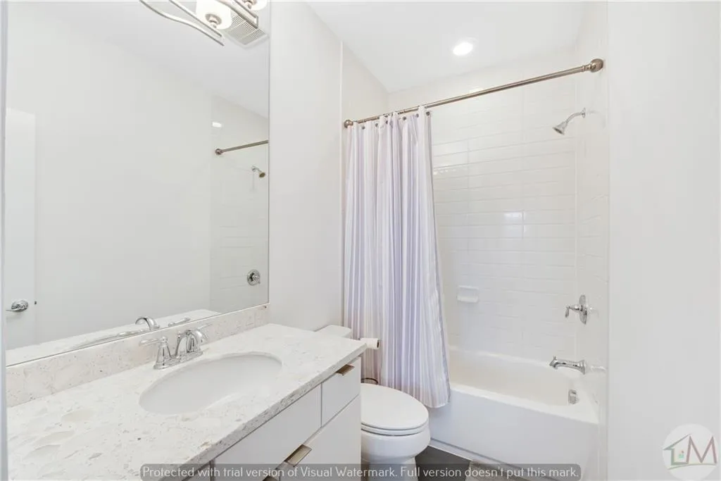 6661 Cadence Boulevard, Sandy Springs, Georgia 30328, 3 Bedrooms Bedrooms, ,3 BathroomsBathrooms,Residential,Sold,6661 Cadence Boulevard,6832547