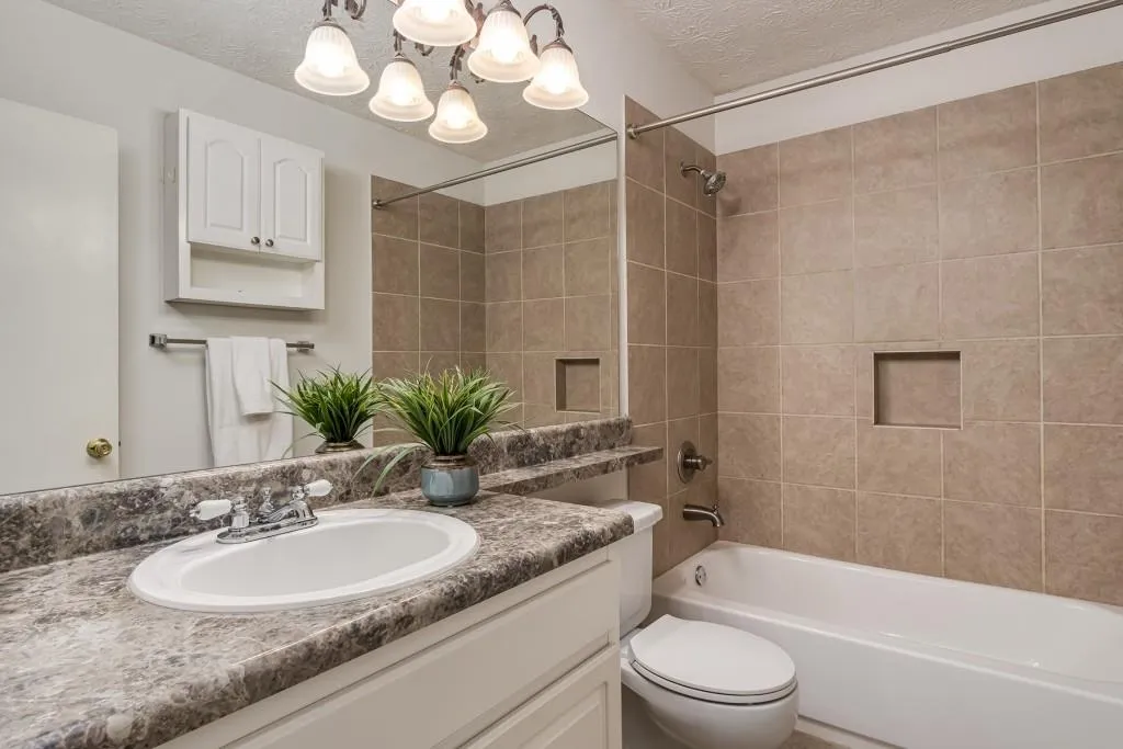 6822 Glenridge Drive Unit G, Sandy Springs, Georgia 30328, 1 Bedroom Bedrooms, ,1 BathroomBathrooms,Residential,Sold,6822 Glenridge Drive Unit G,6832875