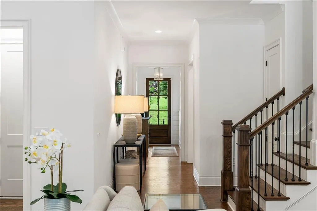281 Green Hill Road, Atlanta, Georgia 30342, 4 Bedrooms Bedrooms, ,3 BathroomsBathrooms,Residential,Sold,281 Green Hill Road,7588726