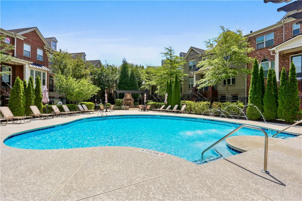 200 Alderwood Point, Sandy Springs, Georgia 30328, 3 Bedrooms Bedrooms, ,3 BathroomsBathrooms,Residential,Sold,200 Alderwood Point,7259424