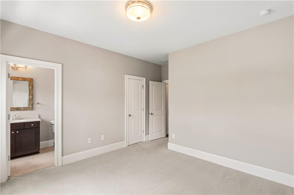 200 Alderwood Point, Sandy Springs, Georgia 30328, 3 Bedrooms Bedrooms, ,3 BathroomsBathrooms,Residential,Sold,200 Alderwood Point,7259424