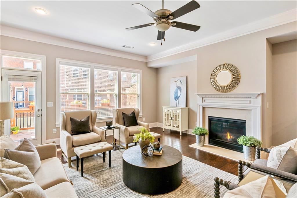 200 Alderwood Point, Sandy Springs, Georgia 30328, 3 Bedrooms Bedrooms, ,3 BathroomsBathrooms,Residential,Sold,200 Alderwood Point,7259424