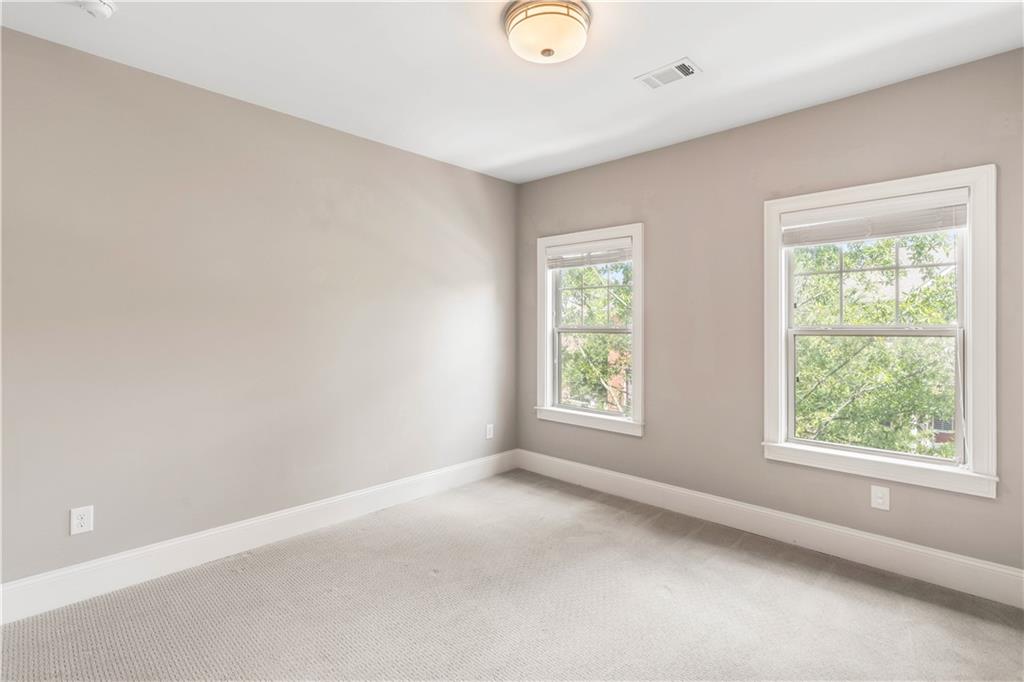 200 Alderwood Point, Sandy Springs, Georgia 30328, 3 Bedrooms Bedrooms, ,3 BathroomsBathrooms,Residential,Sold,200 Alderwood Point,7259424