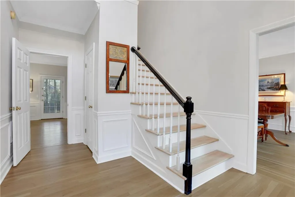2405 Kimbrough Court, Sandy Springs, Georgia 30350, 4 Bedrooms Bedrooms, ,2 BathroomsBathrooms,Residential,For Sale,2405 Kimbrough Court,7708257