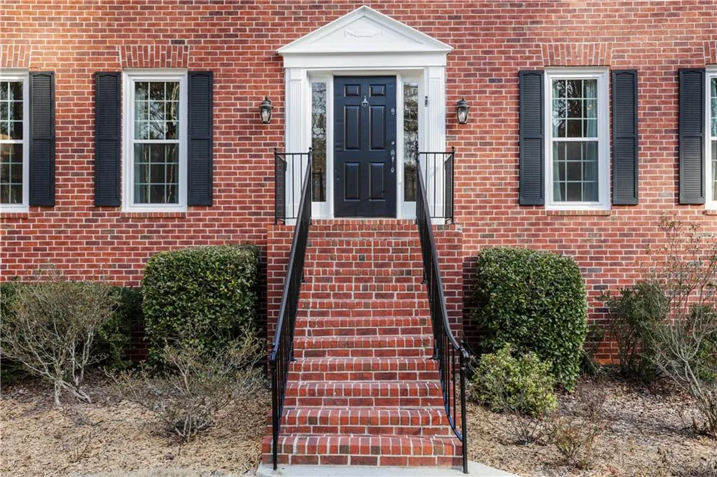 2405 Kimbrough Court, Sandy Springs, Georgia 30350, 4 Bedrooms Bedrooms, ,2 BathroomsBathrooms,Residential,For Sale,2405 Kimbrough Court,7708257