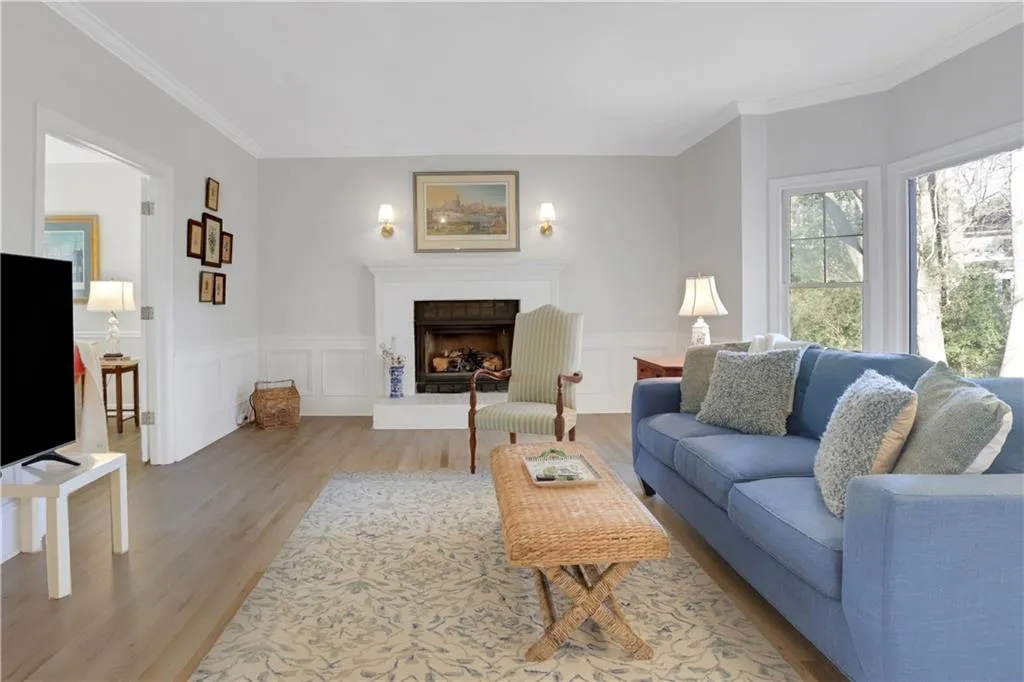 2405 Kimbrough Court, Sandy Springs, Georgia 30350, 4 Bedrooms Bedrooms, ,2 BathroomsBathrooms,Residential,For Sale,2405 Kimbrough Court,7708257