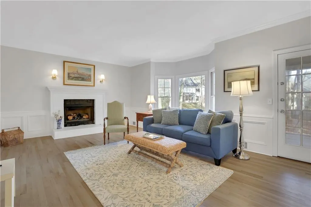 2405 Kimbrough Court, Sandy Springs, Georgia 30350, 4 Bedrooms Bedrooms, ,2 BathroomsBathrooms,Residential,For Sale,2405 Kimbrough Court,7708257