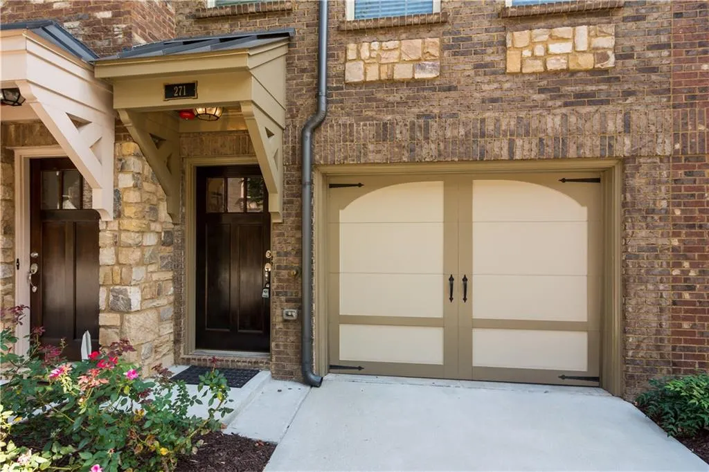 271 Goodson Way Nw, Atlanta, Georgia 30309, 2 Bedrooms Bedrooms, ,2 BathroomsBathrooms,Residential,Sold,271 Goodson Way Nw,5755317
