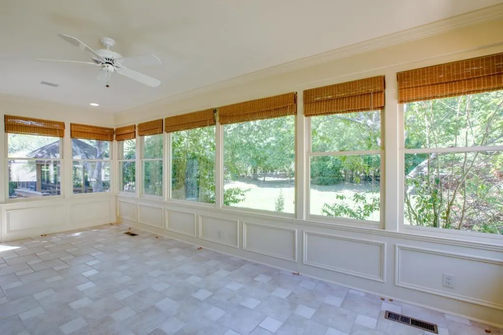 1550 Misty Oaks Drive, Atlanta, Georgia 30350, 6 Bedrooms Bedrooms, ,5 BathroomsBathrooms,Residential,Sold,1550 Misty Oaks Drive,5846354