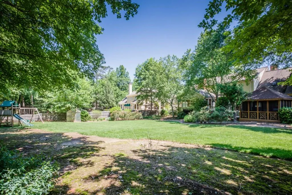 1550 Misty Oaks Drive, Atlanta, Georgia 30350, 6 Bedrooms Bedrooms, ,5 BathroomsBathrooms,Residential,Sold,1550 Misty Oaks Drive,5846354