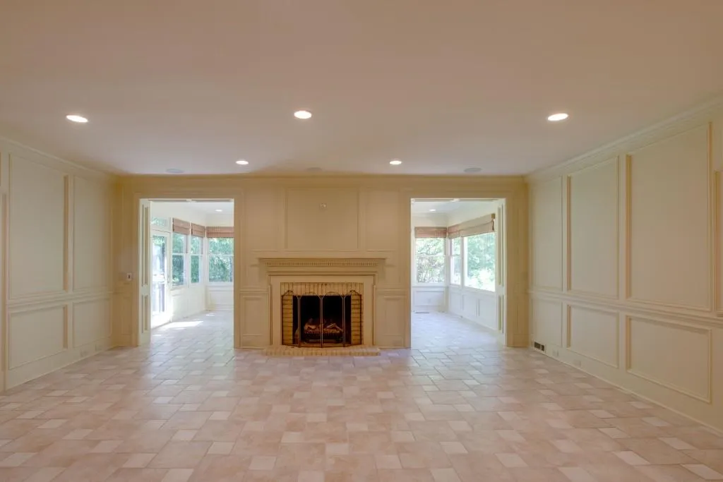 1550 Misty Oaks Drive, Atlanta, Georgia 30350, 6 Bedrooms Bedrooms, ,5 BathroomsBathrooms,Residential,Sold,1550 Misty Oaks Drive,5846354