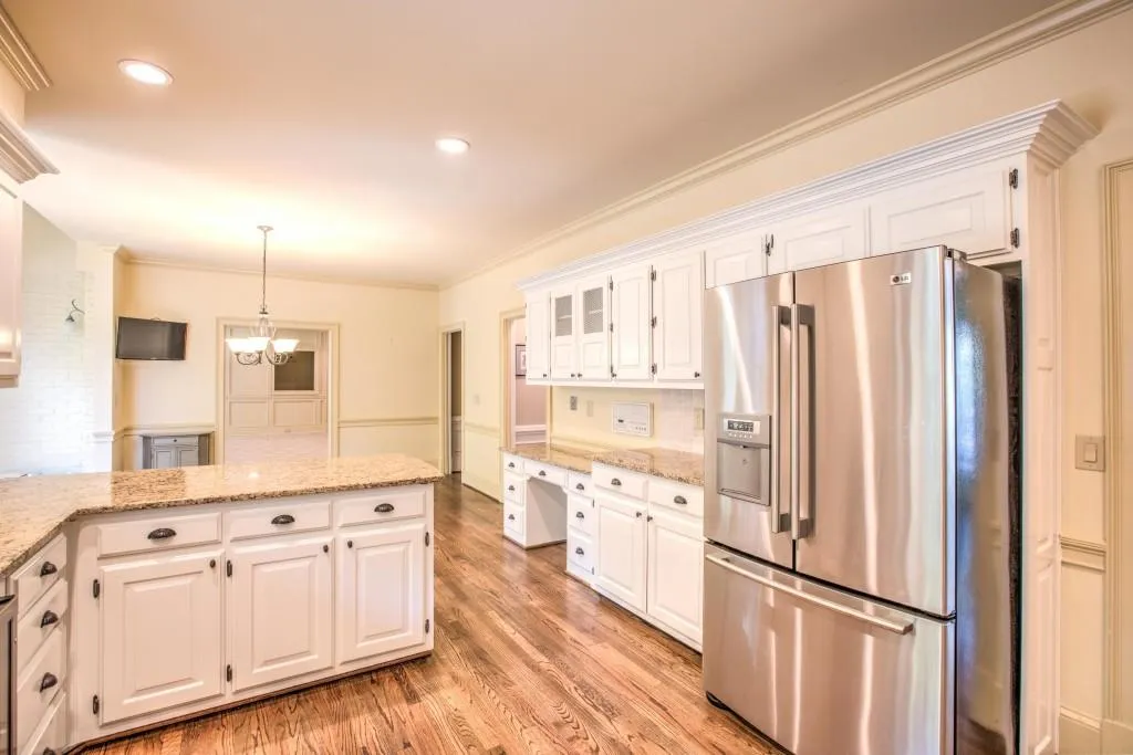1550 Misty Oaks Drive, Atlanta, Georgia 30350, 6 Bedrooms Bedrooms, ,5 BathroomsBathrooms,Residential,Sold,1550 Misty Oaks Drive,5846354
