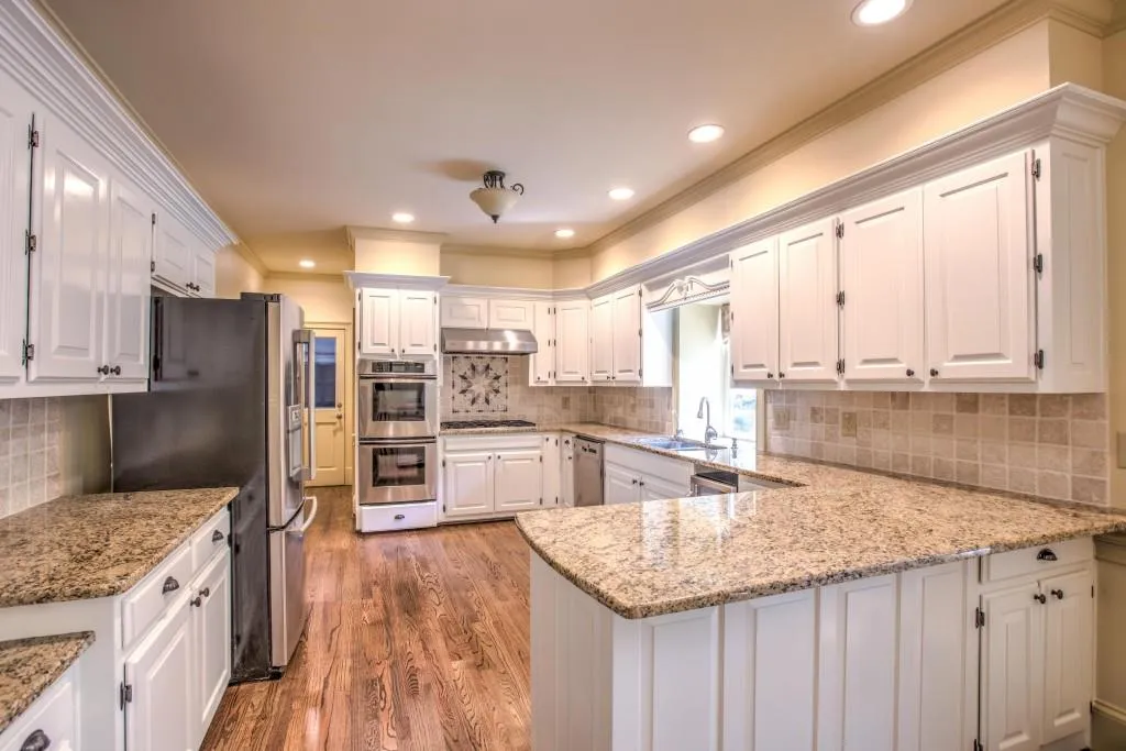 1550 Misty Oaks Drive, Atlanta, Georgia 30350, 6 Bedrooms Bedrooms, ,5 BathroomsBathrooms,Residential,Sold,1550 Misty Oaks Drive,5846354