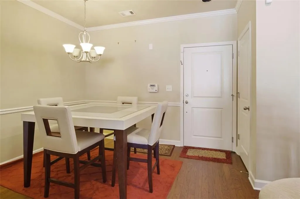 7265 Glisten Avenue Unit 121, Sandy Springs, Georgia 30328, 1 Bedroom Bedrooms, ,1 BathroomBathrooms,Residential,Sold,7265 Glisten Avenue Unit 121,6919906