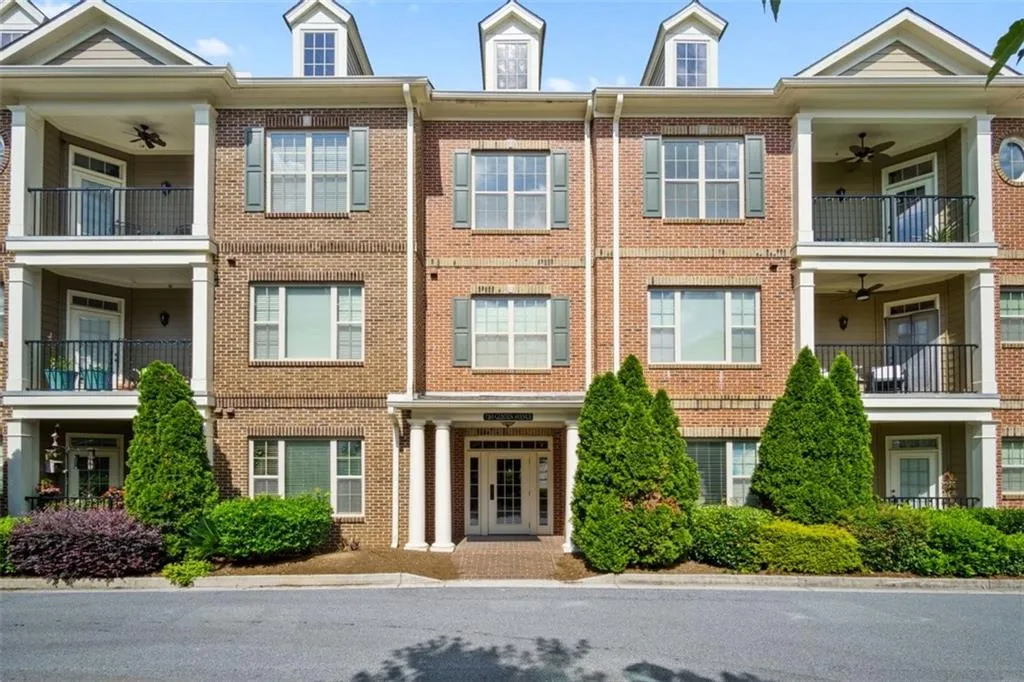 7265 Glisten Avenue Unit 121, Sandy Springs, Georgia 30328, 1 Bedroom Bedrooms, ,1 BathroomBathrooms,Residential,Sold,7265 Glisten Avenue Unit 121,6919906