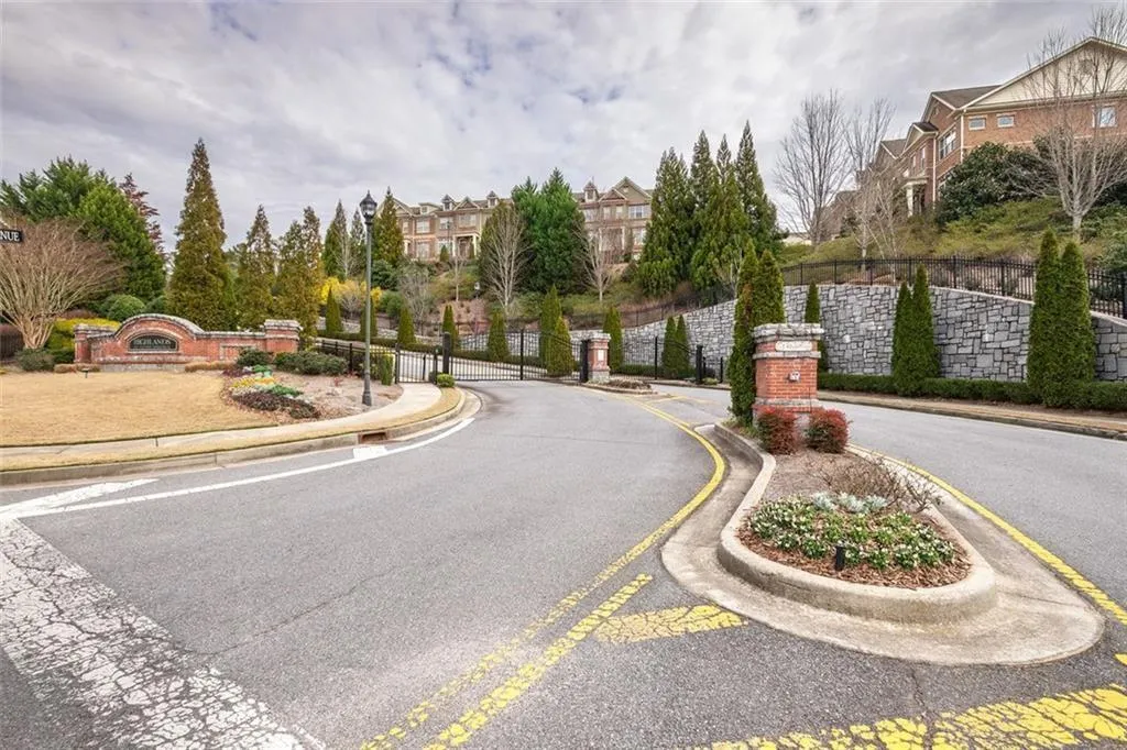 7265 Glisten Avenue Unit 121, Sandy Springs, Georgia 30328, 1 Bedroom Bedrooms, ,1 BathroomBathrooms,Residential,Sold,7265 Glisten Avenue Unit 121,6919906