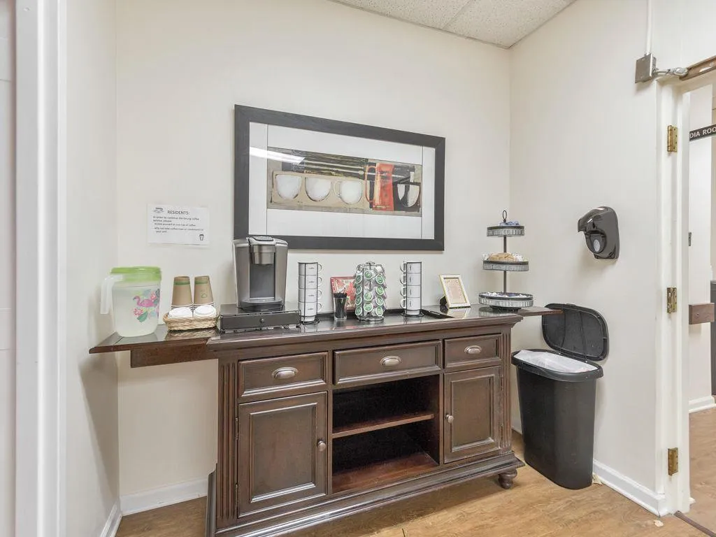 475 Mount Vernon Highway Ne Unit C233, Sandy Springs, Georgia 30327, 2 Bedrooms Bedrooms, ,1 BathroomBathrooms,Residential,Sold,475 Mount Vernon Highway Ne Unit C233,7028721