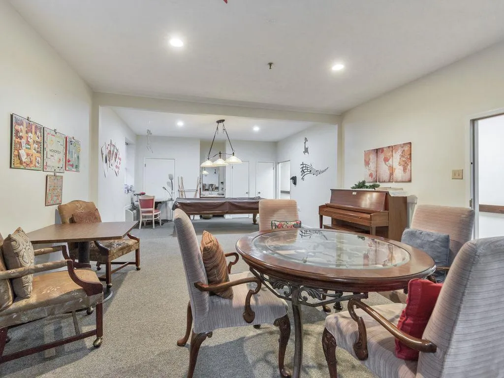 475 Mount Vernon Highway Ne Unit C233, Sandy Springs, Georgia 30327, 2 Bedrooms Bedrooms, ,1 BathroomBathrooms,Residential,Sold,475 Mount Vernon Highway Ne Unit C233,7028721