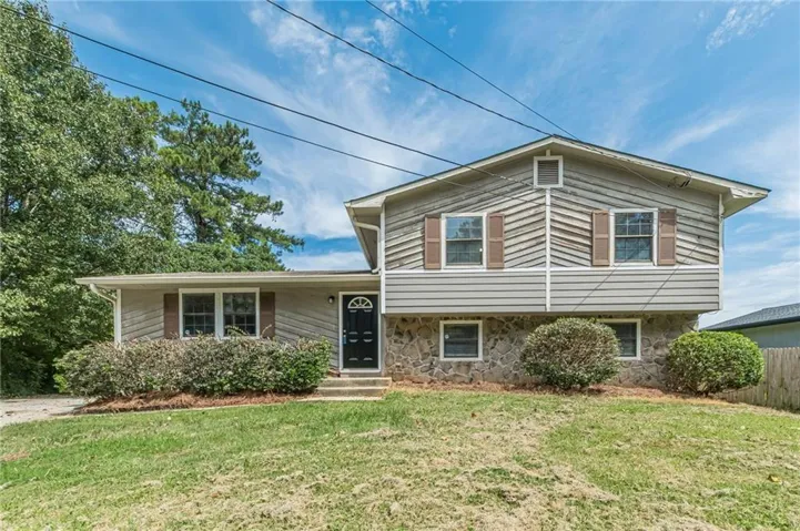 6077 Cherokee Valley Terrace, Lithonia, Georgia 30058