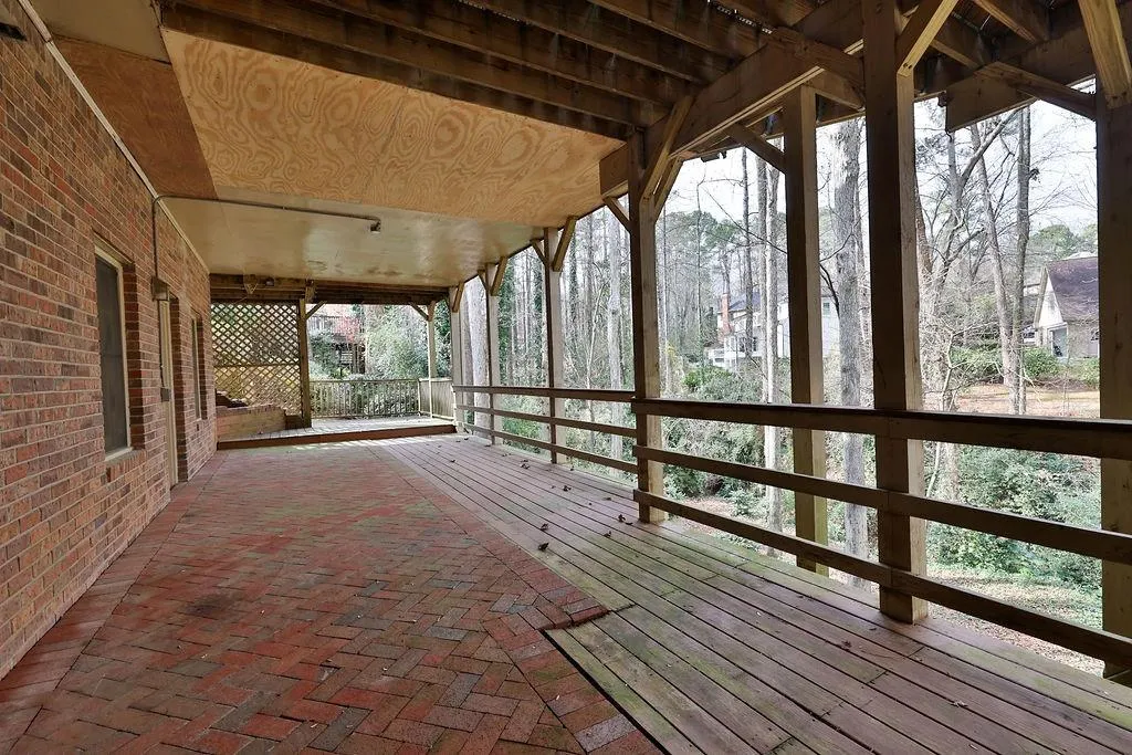 2350 Kimbrough Court, Atlanta, Georgia 30350, 5 Bedrooms Bedrooms, ,3 BathroomsBathrooms,Residential,Sold,2350 Kimbrough Court,6981679