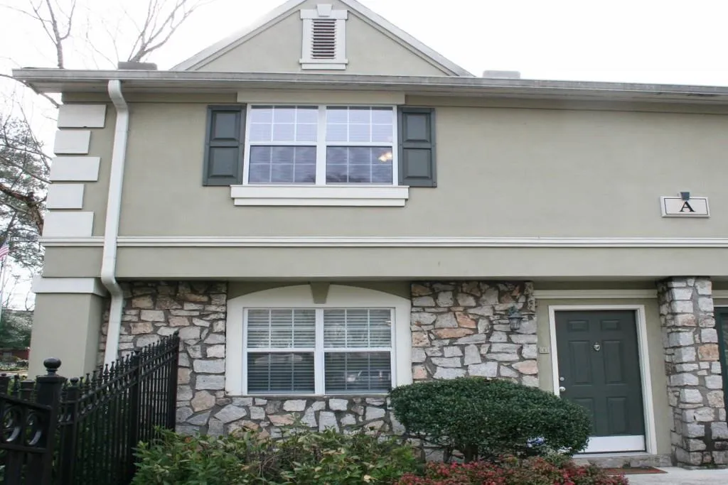 6900 Roswell Road Unit A1, Sandy Springs, Georgia 30328, 2 Bedrooms Bedrooms, ,2 BathroomsBathrooms,Residential,Sold,6900 Roswell Road Unit A1,5664402