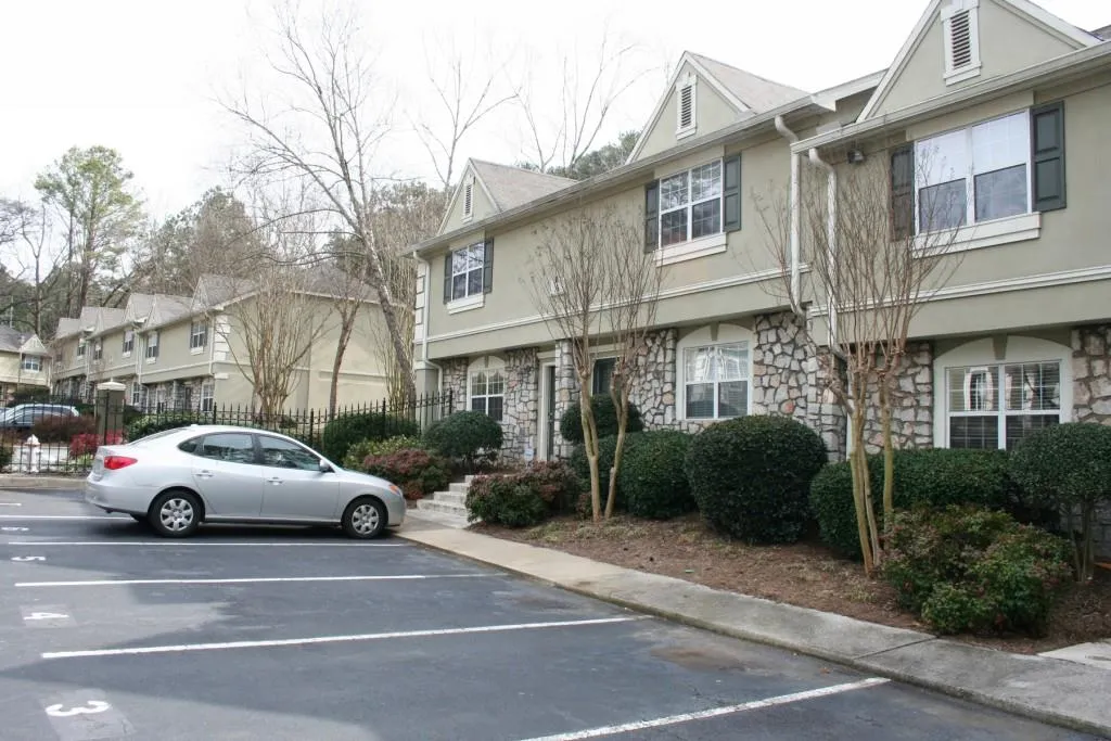 6900 Roswell Road Unit A1, Sandy Springs, Georgia 30328, 2 Bedrooms Bedrooms, ,2 BathroomsBathrooms,Residential,Sold,6900 Roswell Road Unit A1,5664402