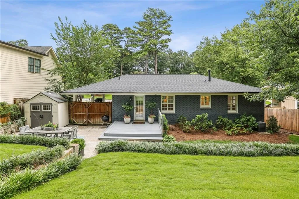 2226 Fairway Circle Ne, Brookhaven, Georgia 30319, 3 Bedrooms Bedrooms, ,1 BathroomBathrooms,Residential,For Sale,2226 Fairway Circle Ne,7643484